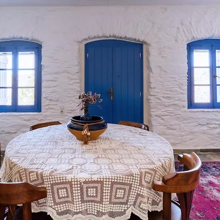 Traditional On Kea Villa Milopótamos