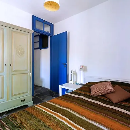 Villa Traditional On Kea