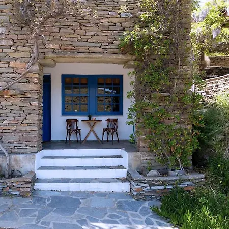 Villa Traditional On Kea